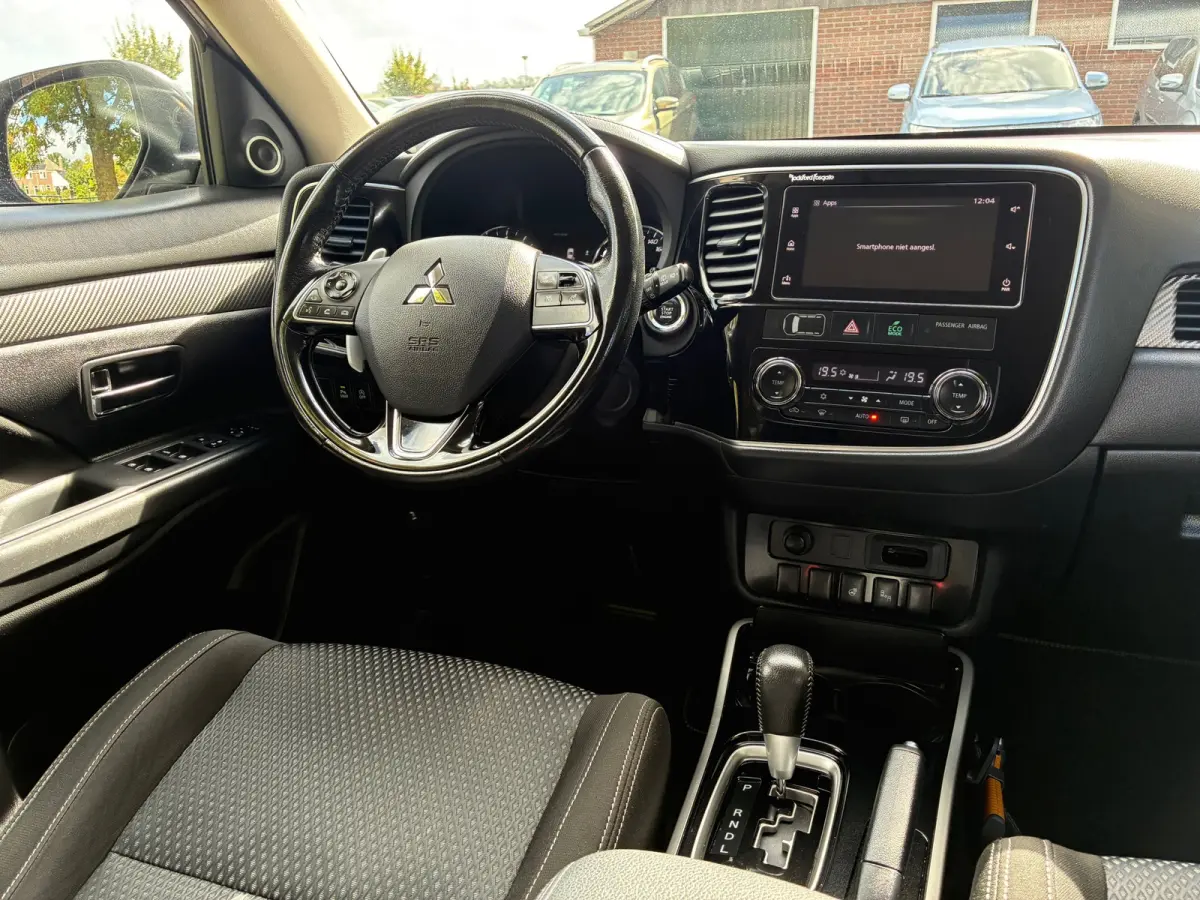 2.0 Connect Pro | Automaat | DAB + Carplay + Clima nu €16.975