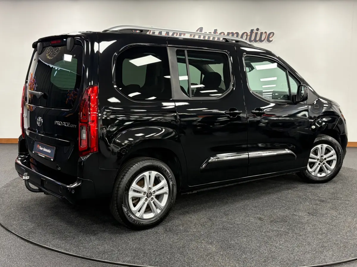 1.2 Turbo L1*5Pers*Design*Panoramadak*PDC*Camera*Navi*Trekhaak*Apple-Carplay*Cruise-Control*