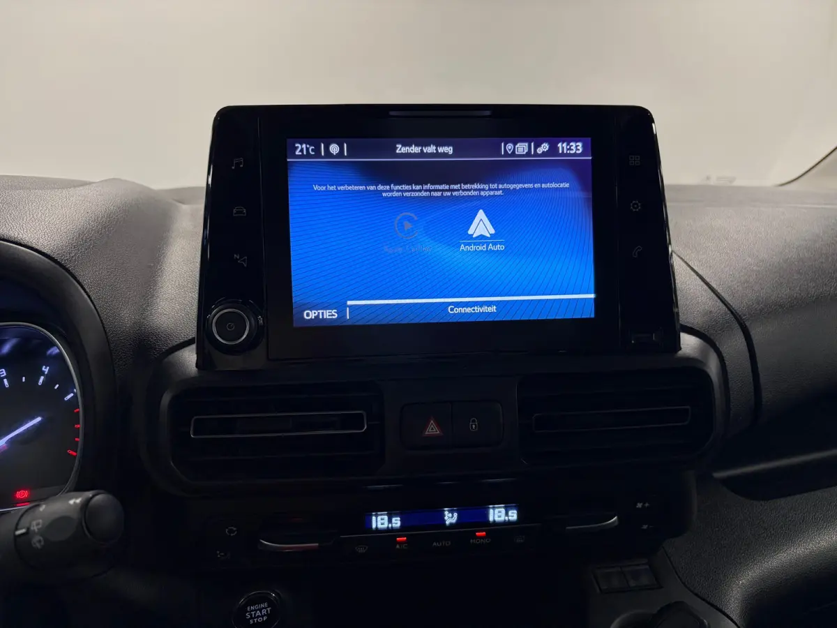 1.2 Turbo L1*5Pers*Design*Panoramadak*PDC*Camera*Navi*Trekhaak*Apple-Carplay*Cruise-Control*