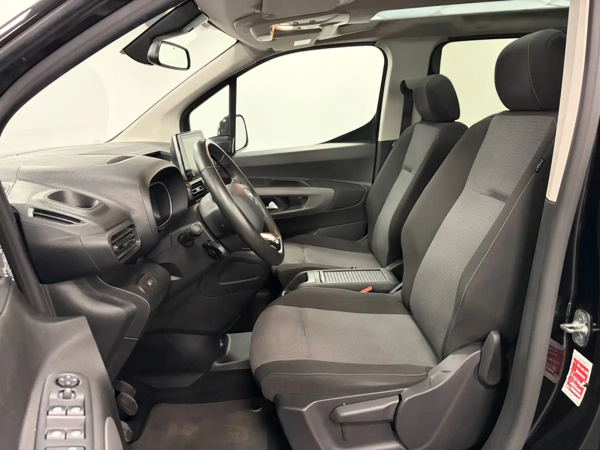 1.2 Turbo L1*5Pers*Design*Panoramadak*PDC*Camera*Navi*Trekhaak*Apple-Carplay*Cruise-Control*