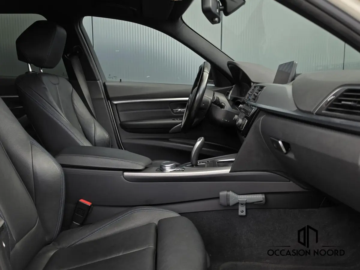 318i M Sport|Navi|Cruise|Stoelvw|Lmv|Pdc