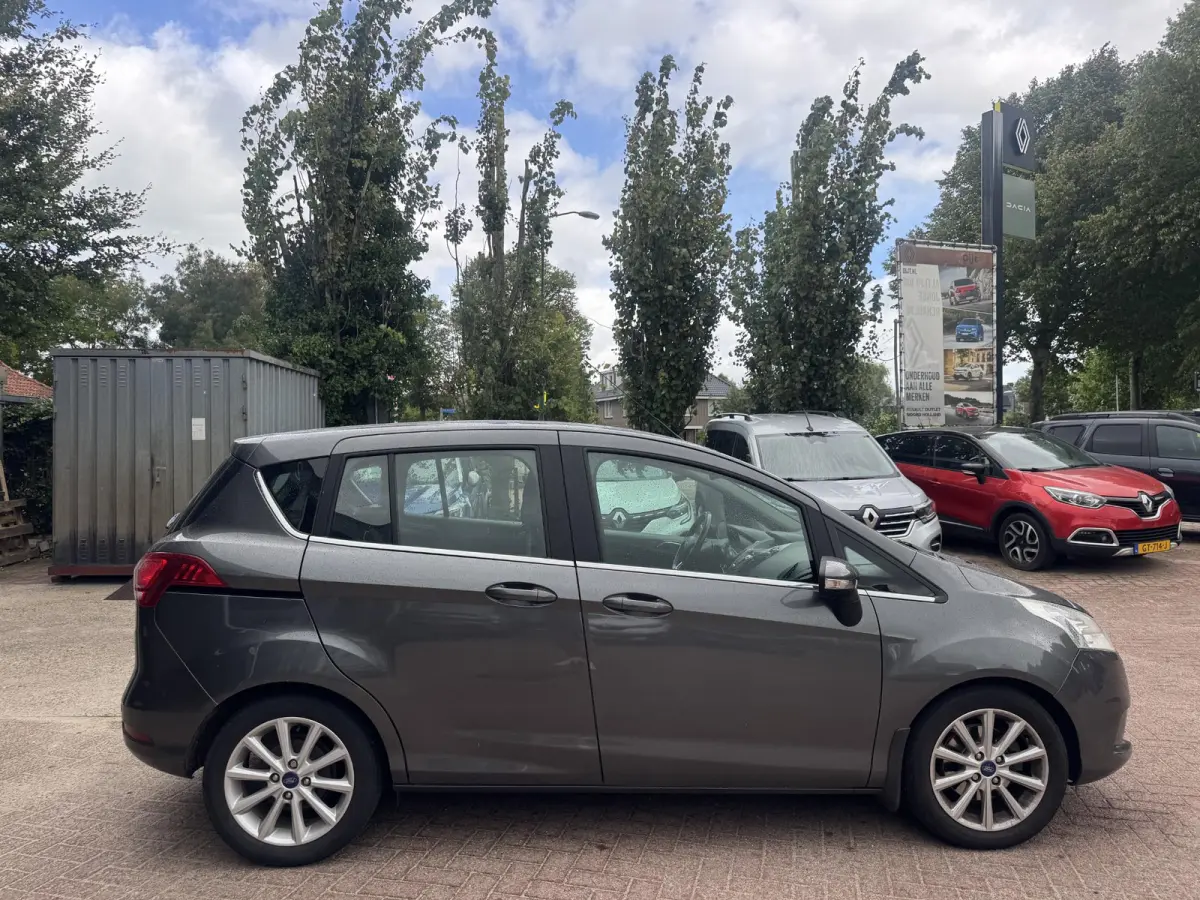 1.0 EcoBoost Titanium