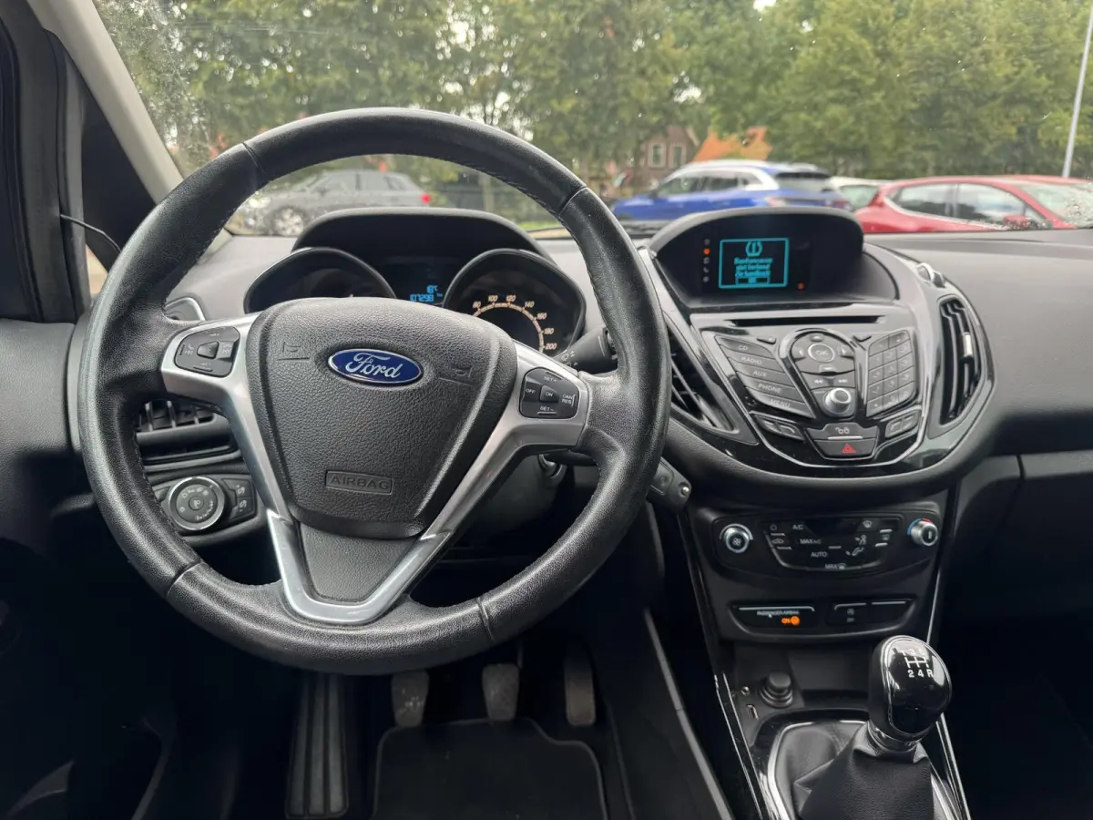 1.0 EcoBoost Titanium