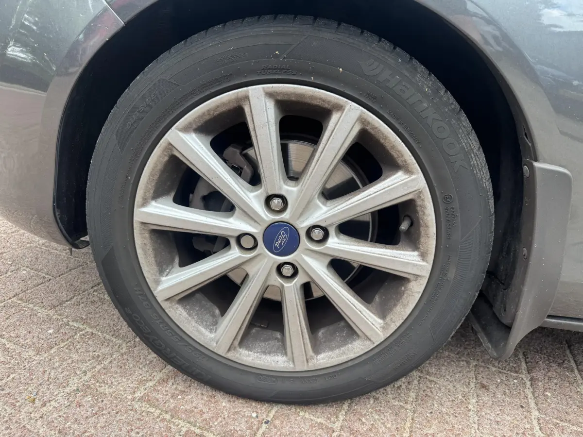1.0 EcoBoost Titanium