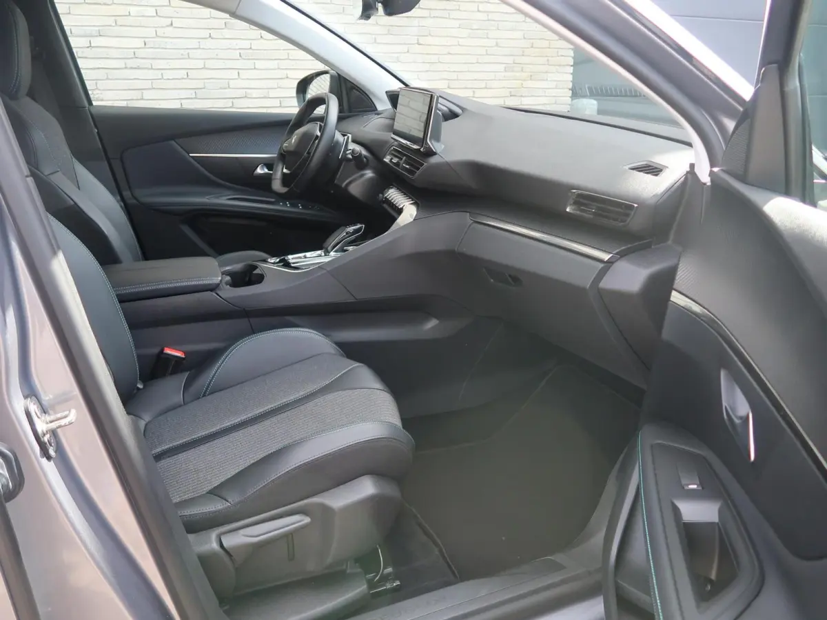 1.6 HYbrid 360CAMERA|DODEHOEK|NAVIGATIE|CARPLAY|RIJSTROOK|AIRCO|ZEER MOOI