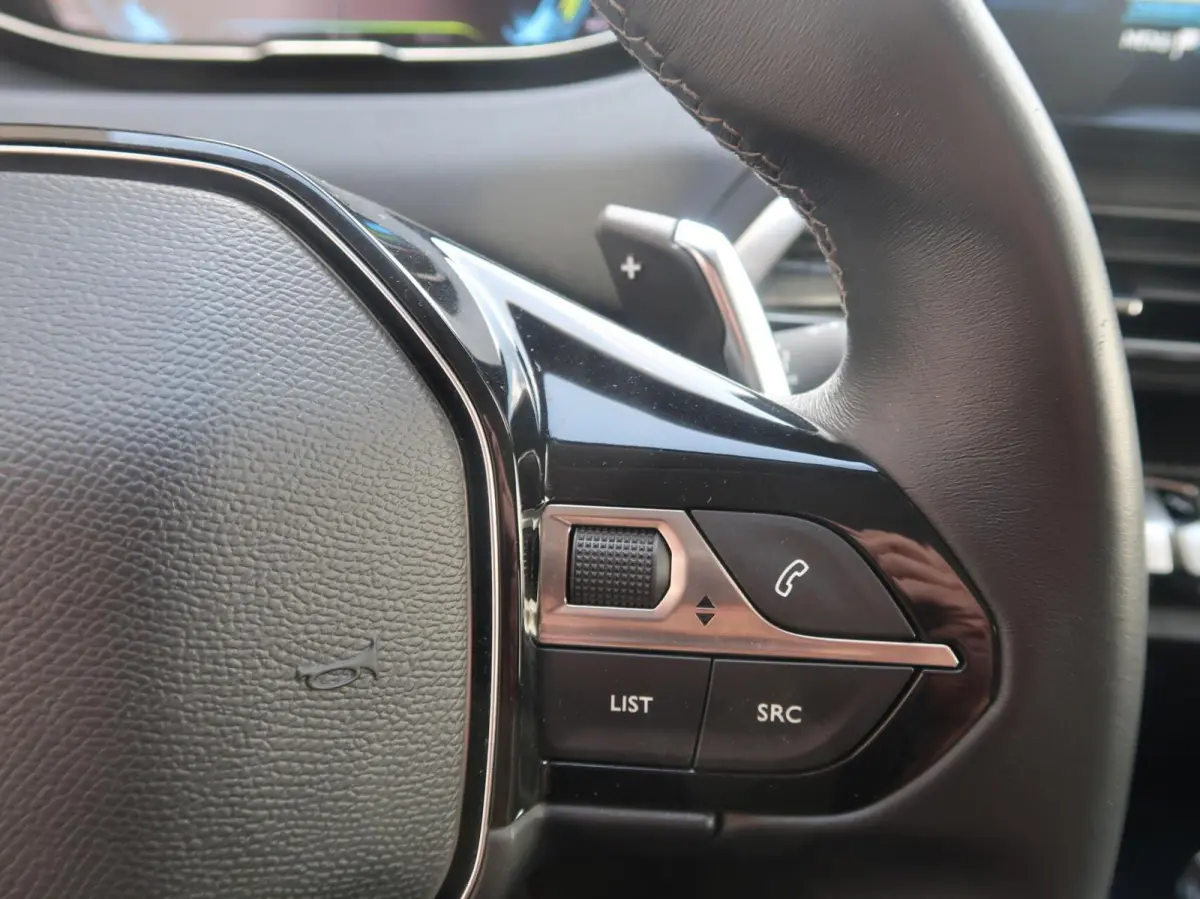 1.6 HYbrid 360CAMERA|DODEHOEK|NAVIGATIE|CARPLAY|RIJSTROOK|AIRCO|ZEER MOOI