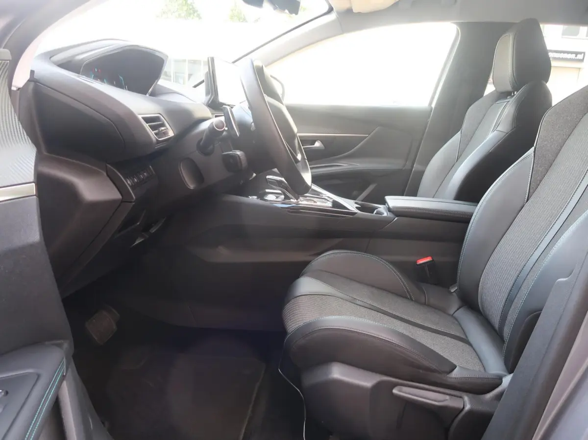 1.6 HYbrid 360CAMERA|DODEHOEK|NAVIGATIE|CARPLAY|RIJSTROOK|AIRCO|ZEER MOOI