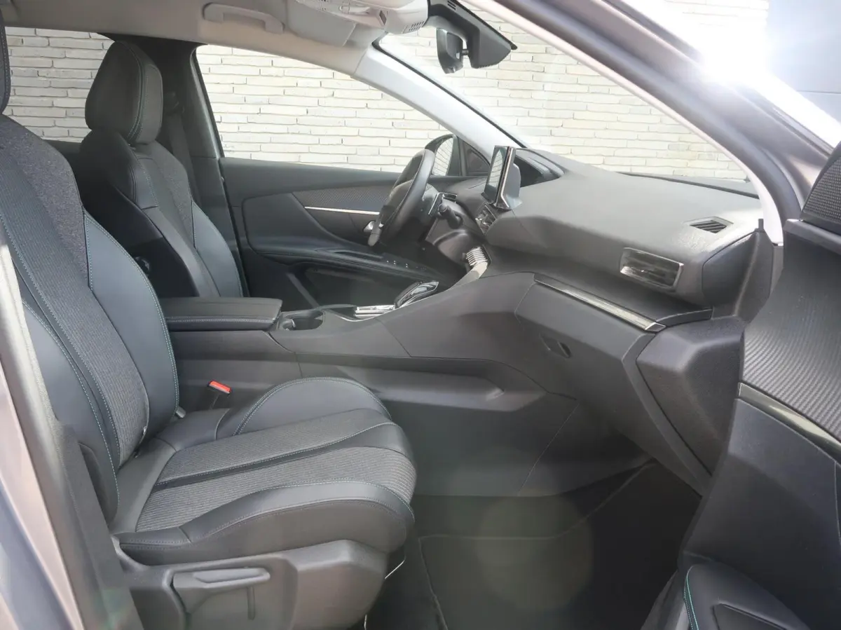 1.6 HYbrid 360CAMERA|DODEHOEK|NAVIGATIE|CARPLAY|RIJSTROOK|AIRCO|ZEER MOOI