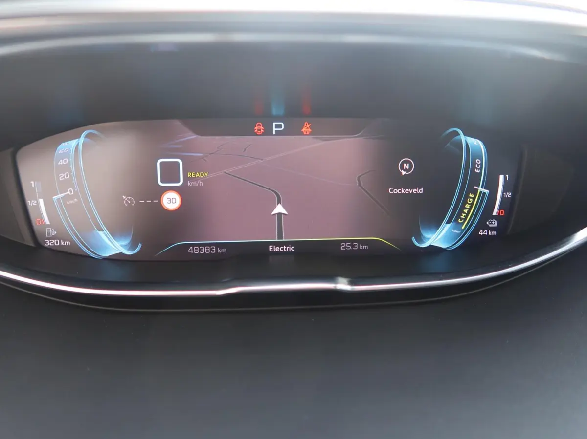 1.6 HYbrid 360CAMERA|DODEHOEK|NAVIGATIE|CARPLAY|RIJSTROOK|AIRCO|ZEER MOOI