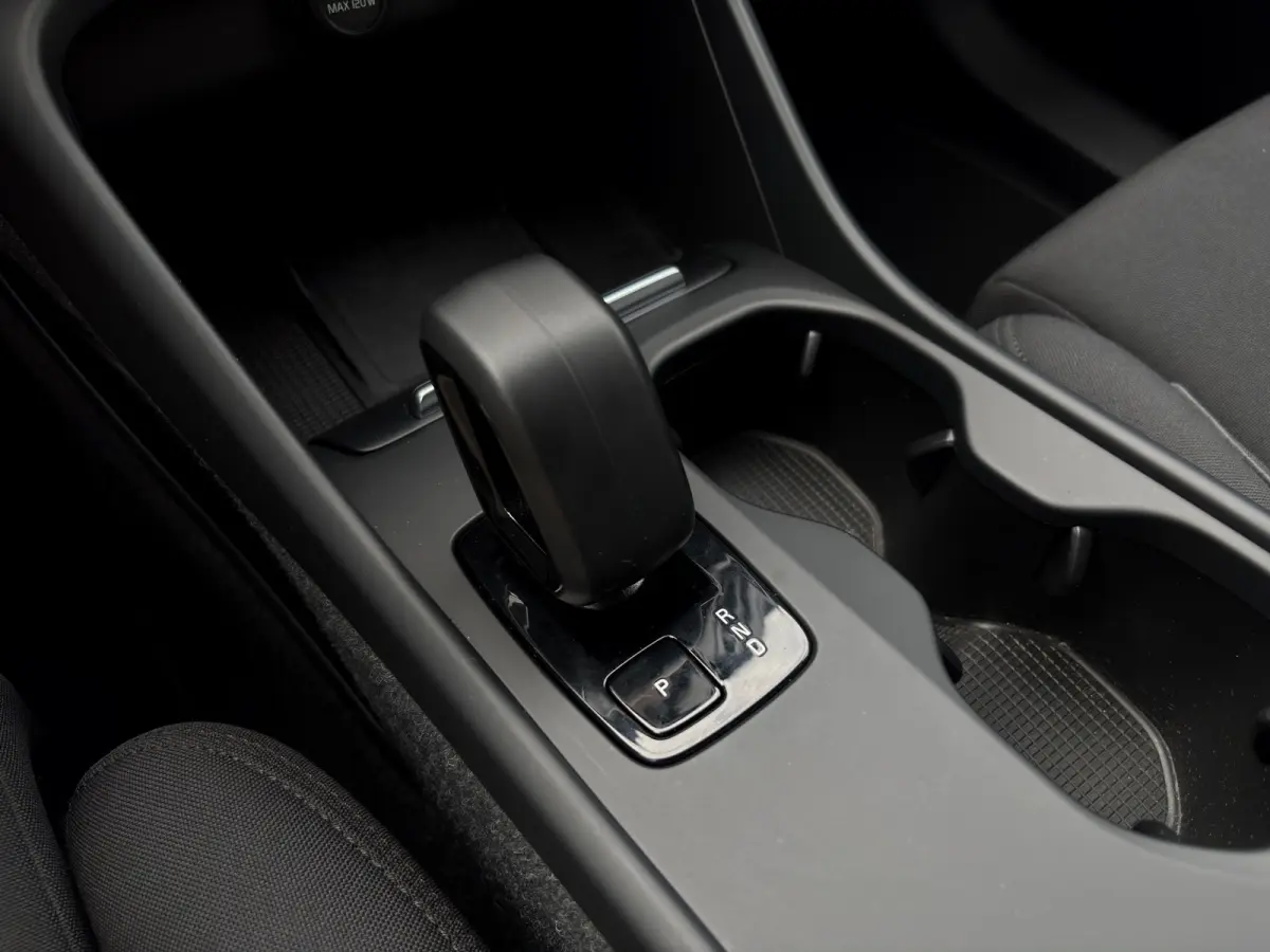 Single Motor Extended Range Plus 82 kWh | Camera | Stoelverwarming | Adap. Cruise | Apple Carplay