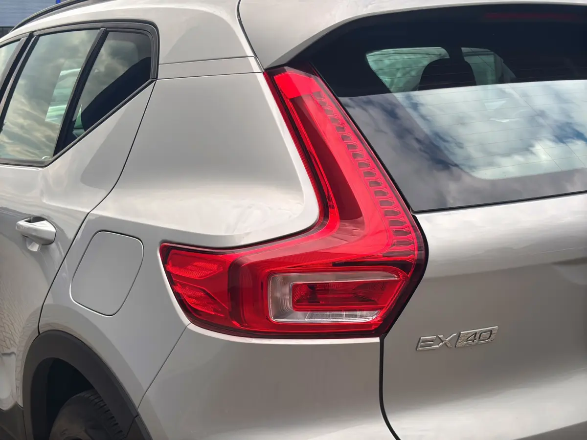 Single Motor Extended Range Plus 82 kWh | Camera | Stoelverwarming | Adap. Cruise | Apple Carplay