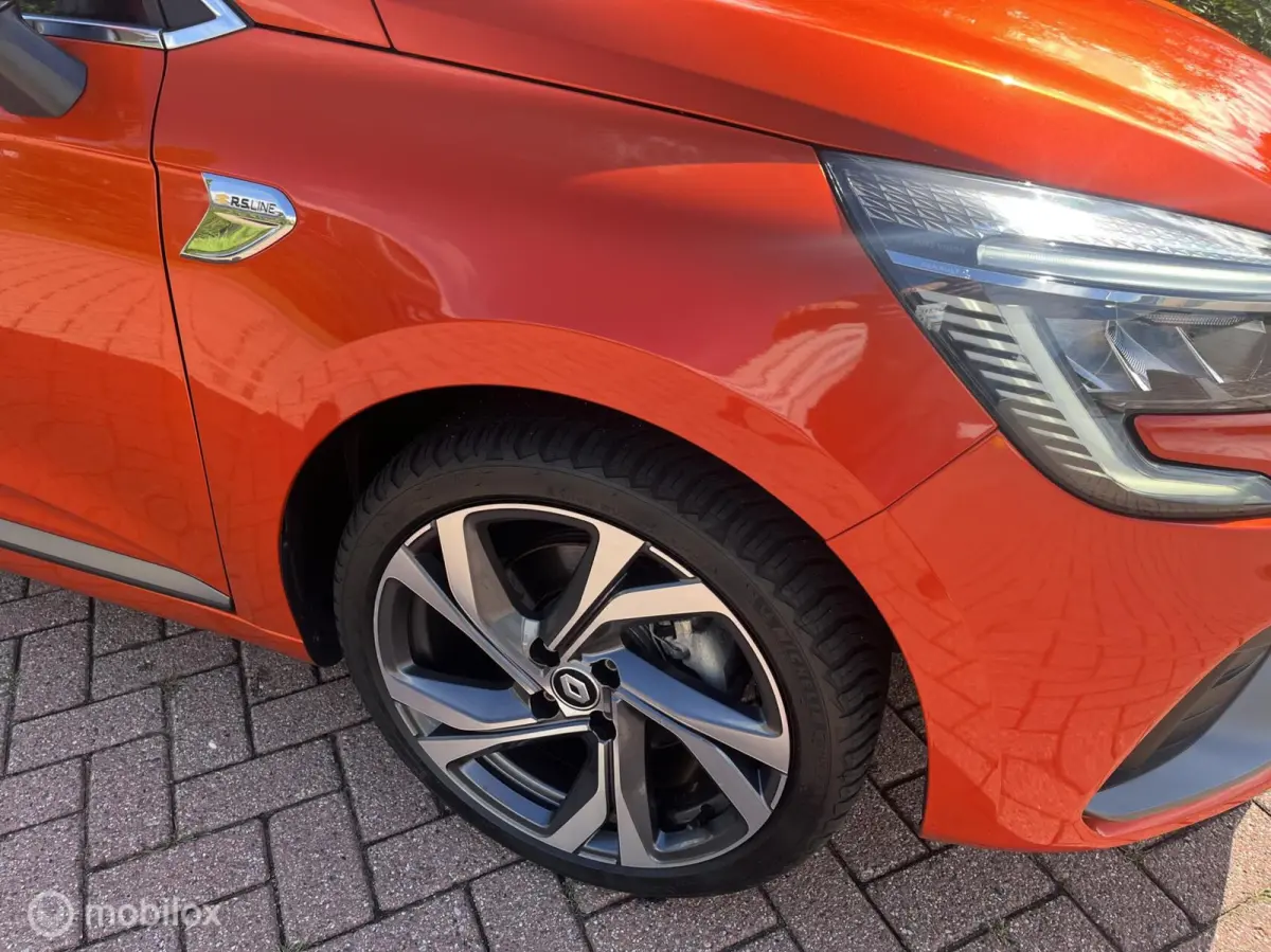 1.6 E-Tech Hybrid 140 R.S. Line + Leer