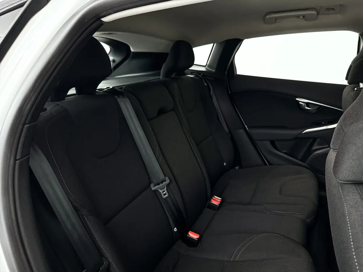 2.0 T2 Nordic | Park assist | Airco | Cruise control