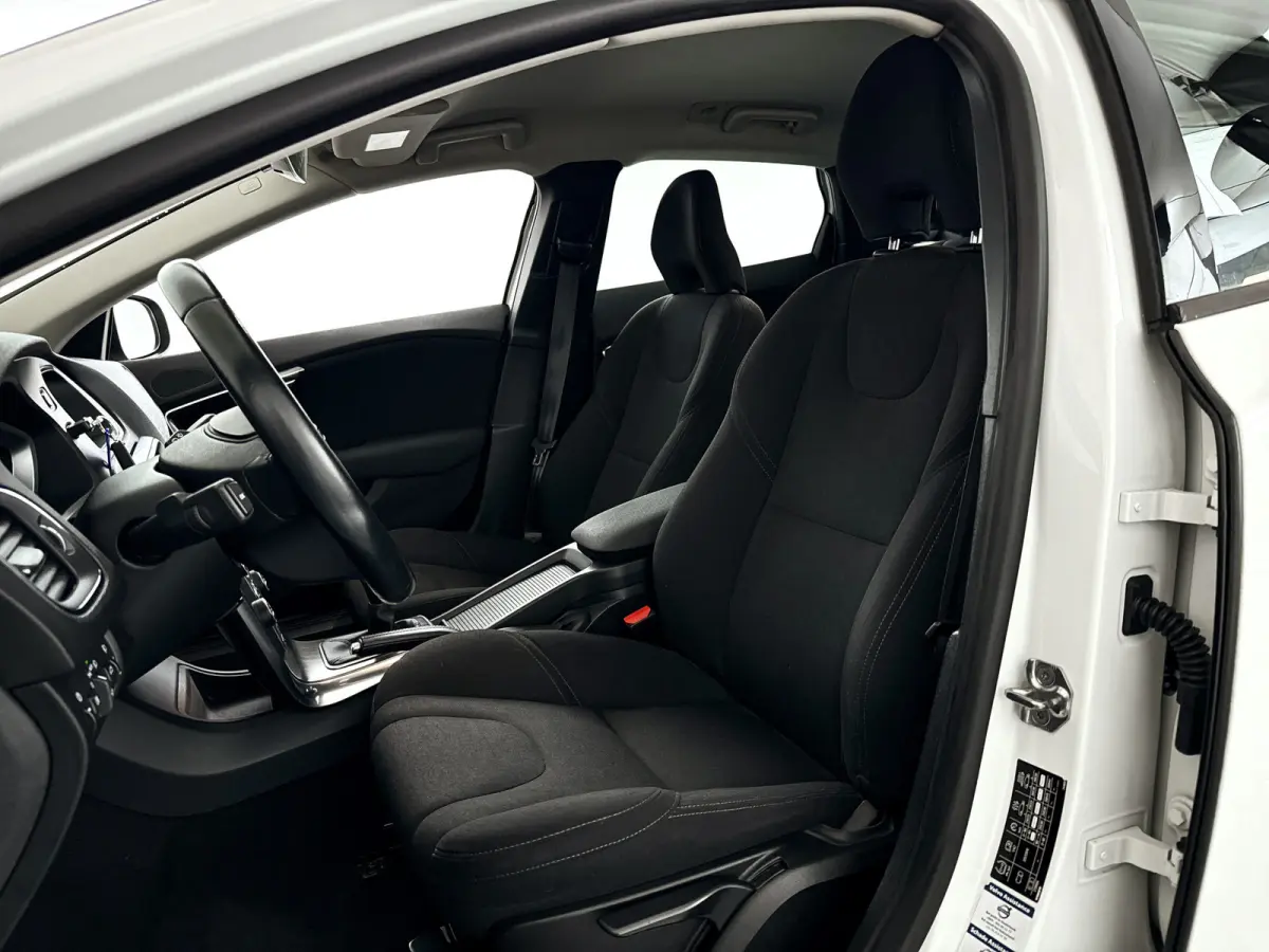 2.0 T2 Nordic | Park assist | Airco | Cruise control