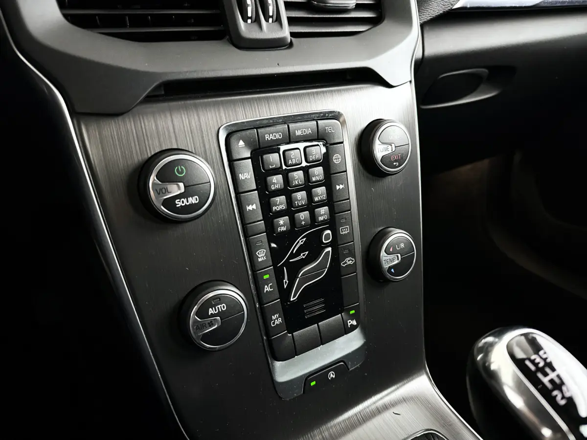 2.0 T2 Nordic | Park assist | Airco | Cruise control