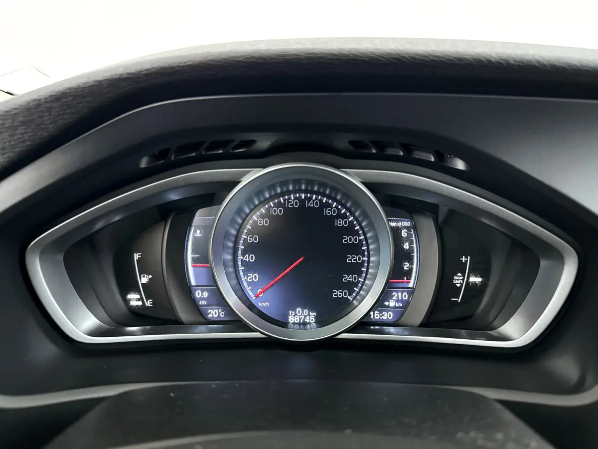 2.0 T2 Nordic | Park assist | Airco | Cruise control