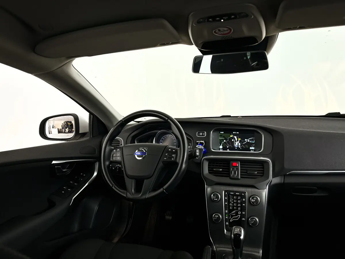 2.0 T2 Nordic | Park assist | Airco | Cruise control