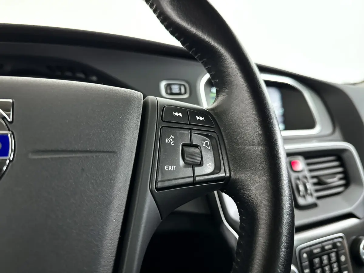 2.0 T2 Nordic | Park assist | Airco | Cruise control