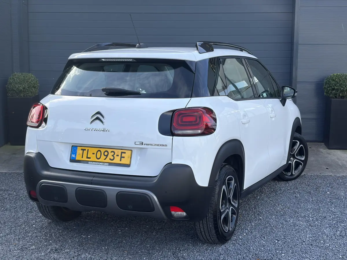 1.2 PureTech Feel ✓1e Eigenaar✓Nieuwe D-riem✓Draadloze telefoonlader✓Carplay✓Navi✓Clima✓Cruise ✓Pdc✓Lm velgen✓Net beurt gehad✓Rijstrooksensor✓N.A.P✓Apk tot 09-2027