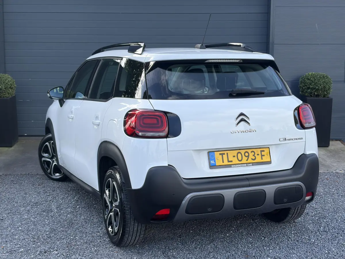 1.2 PureTech Feel ✓1e Eigenaar✓Nieuwe D-riem✓Draadloze telefoonlader✓Carplay✓Navi✓Clima✓Cruise ✓Pdc✓Lm velgen✓Net beurt gehad✓Rijstrooksensor✓N.A.P✓Apk tot 09-2027