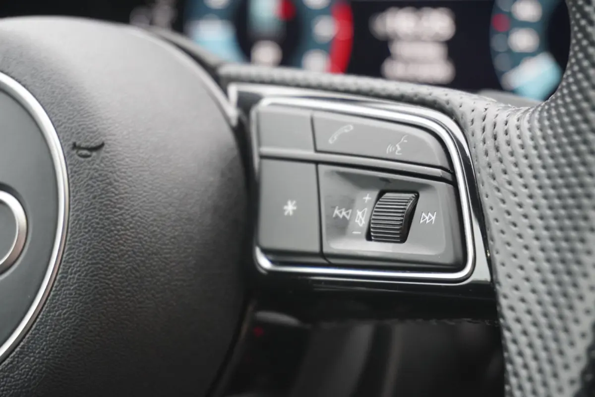 30 TFSI S edition | Automaat | Navigatie | Vol opties | Dealerauto | Inruil mogelijk