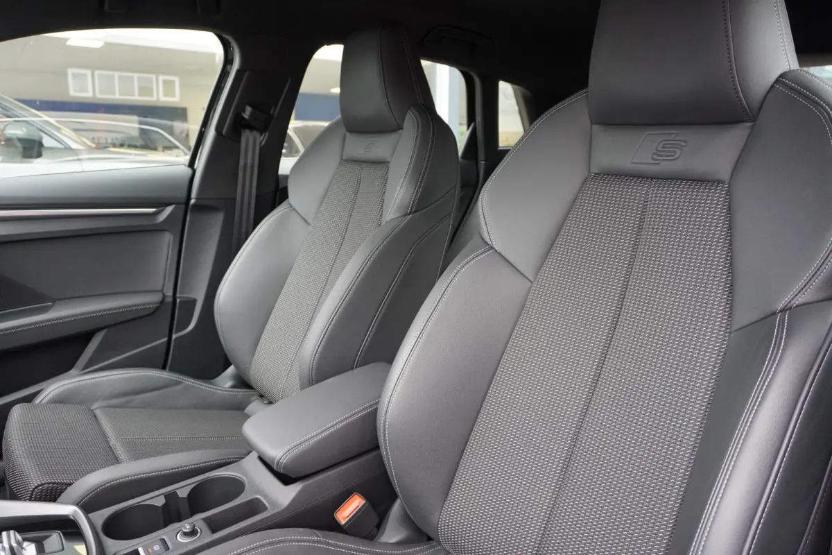 30 TFSI S edition | Automaat | Navigatie | Vol opties | Dealerauto | Inruil mogelijk