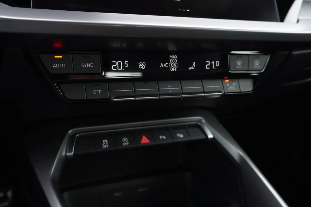 30 TFSI S edition | Automaat | Navigatie | Vol opties | Dealerauto | Inruil mogelijk