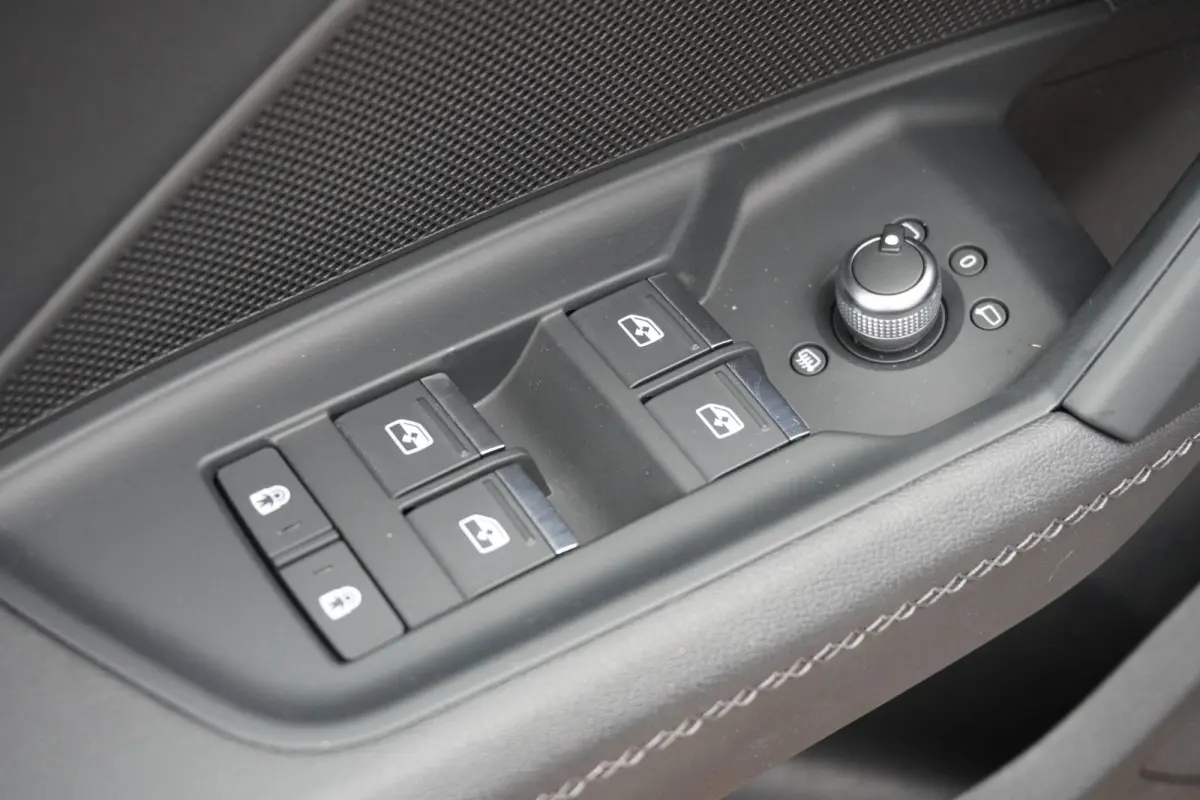 30 TFSI S edition | Automaat | Navigatie | Vol opties | Dealerauto | Inruil mogelijk