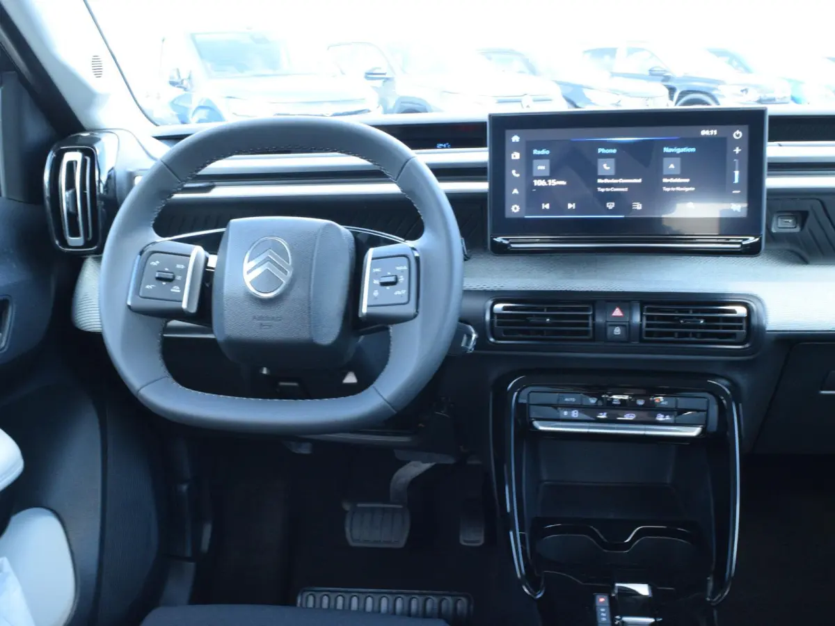 1.2 Hybrid 110pk MAX | AUTOMAAT | WIT DAK | PARKEERSENSOREN MET CAMERA | CLIMATE CONTROL | NAVI | CARPLAY