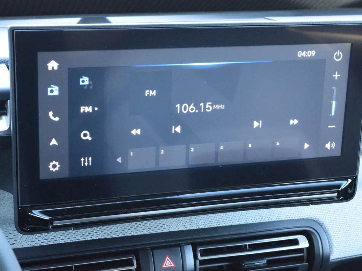 1.2 Hybrid 110pk MAX | AUTOMAAT | WIT DAK | PARKEERSENSOREN MET CAMERA | CLIMATE CONTROL | NAVI | CARPLAY