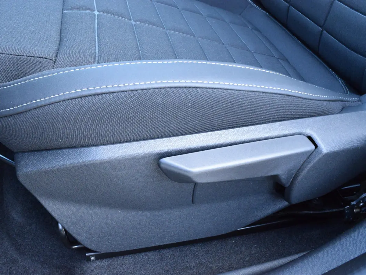 1.2 Hybrid 110pk MAX | AUTOMAAT | WIT DAK | PARKEERSENSOREN MET CAMERA | CLIMATE CONTROL | NAVI | CARPLAY