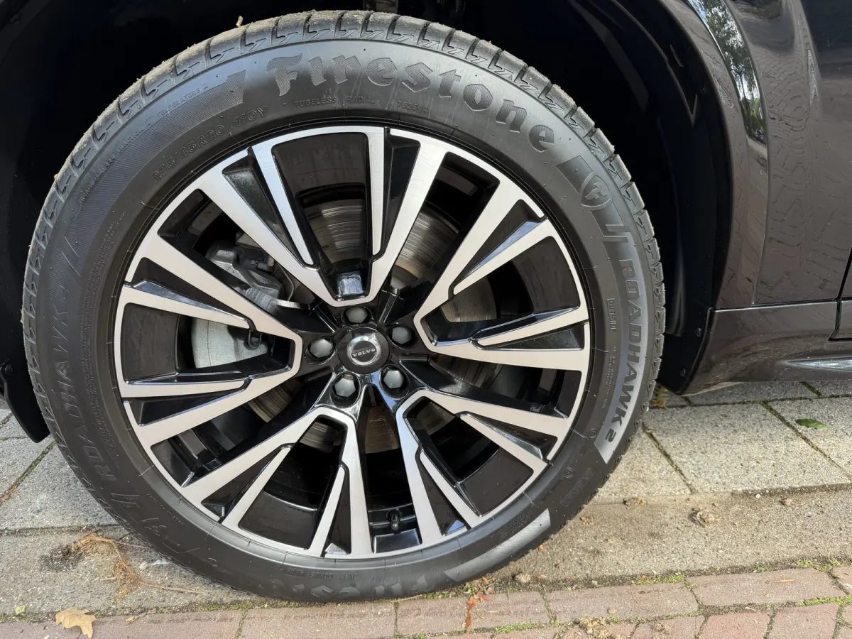 2.0 T8 Recharge AWD Ultimate Bright/ 360gr/Head Up/Schuif/kantel dak