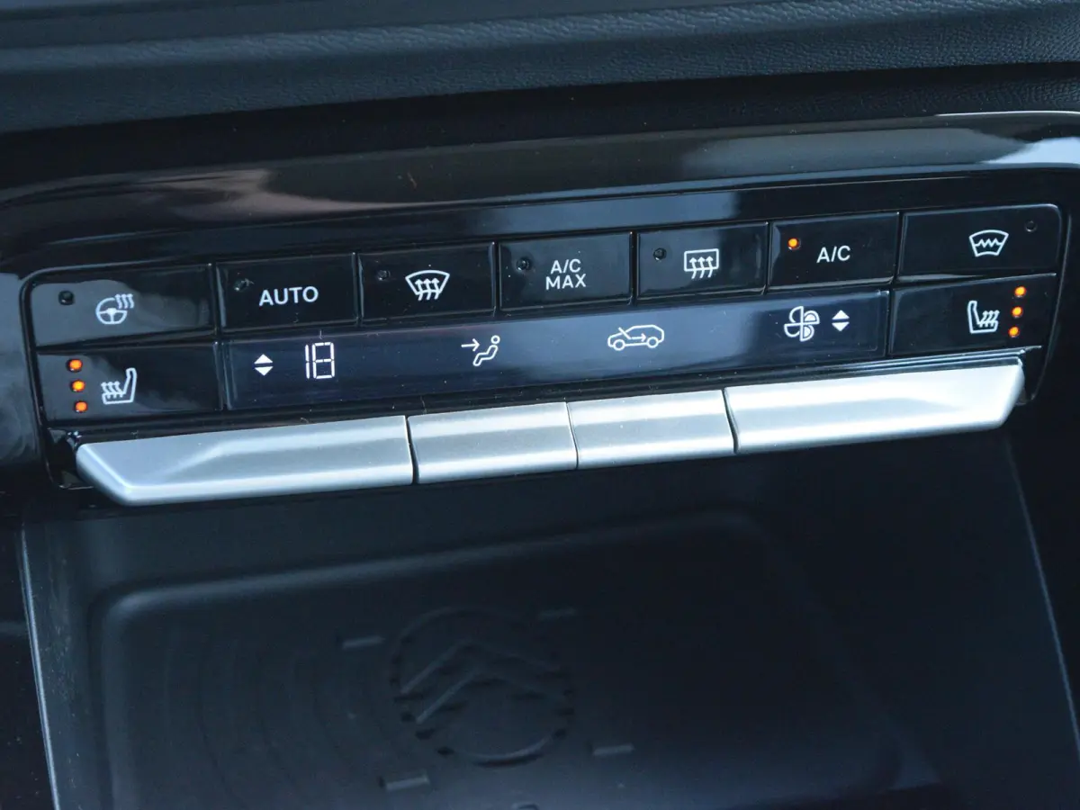 Max 113pk Comfort Range 44 kWh | STOELVERWARMING | NAVI | CARPLAY | PARKEERSENSOREN MET CAMERA | ACTIEPRIJS!