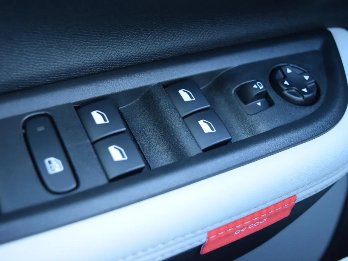 Max 113pk Comfort Range 44 kWh | STOELVERWARMING | NAVI | CARPLAY | PARKEERSENSOREN MET CAMERA | ACTIEPRIJS!