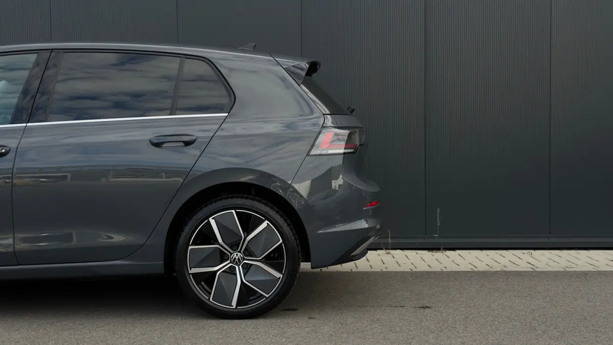204pk 1.5 eHybrid Style Edition | Trekhaak | Adaptive Cruise | Camera | Carplay | ErgoComfort Stoel |