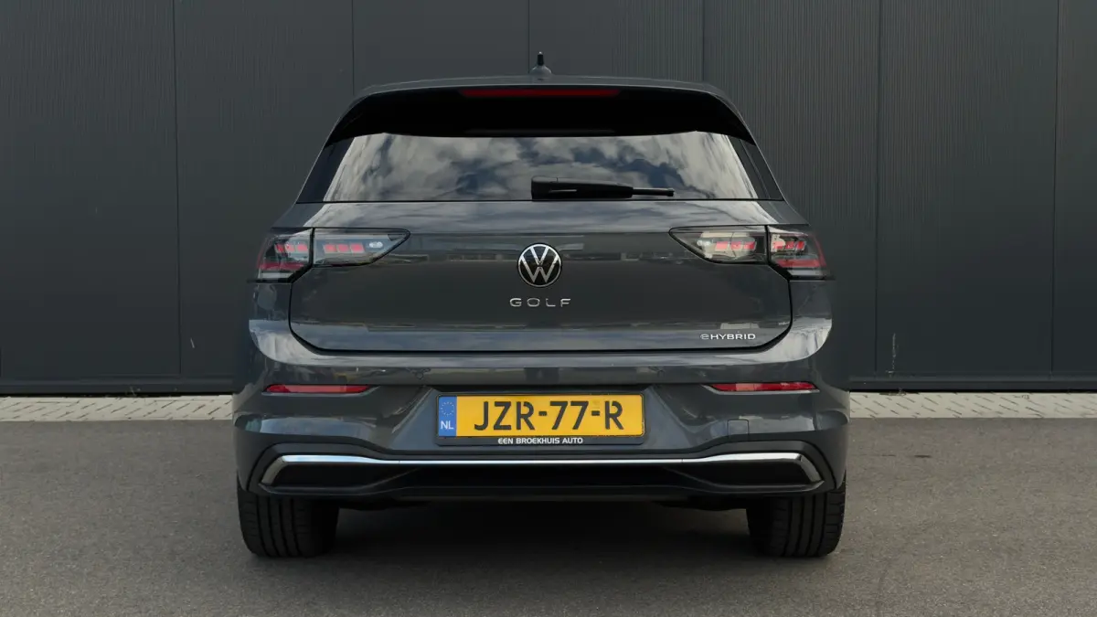 204pk 1.5 eHybrid Style Edition | Trekhaak | Adaptive Cruise | Camera | Carplay | ErgoComfort Stoel |