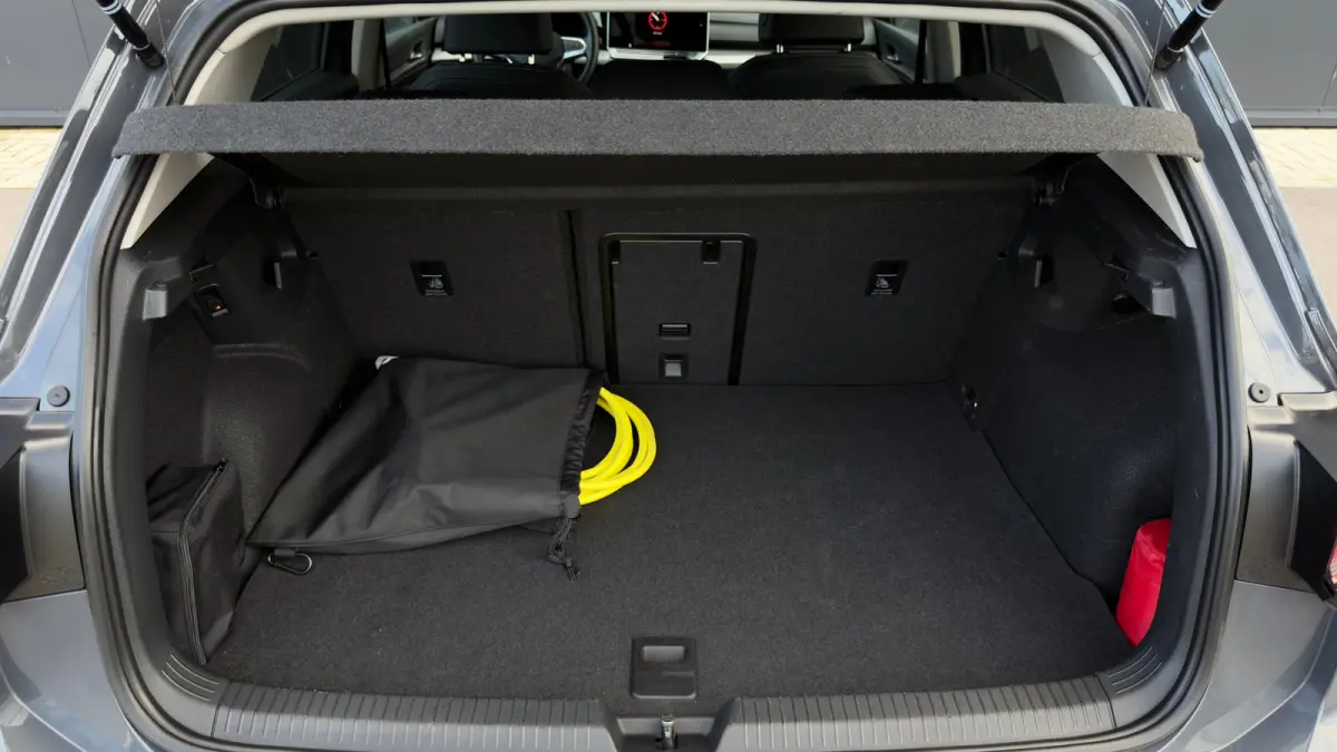 204pk 1.5 eHybrid Style Edition | Trekhaak | Adaptive Cruise | Camera | Carplay | ErgoComfort Stoel |