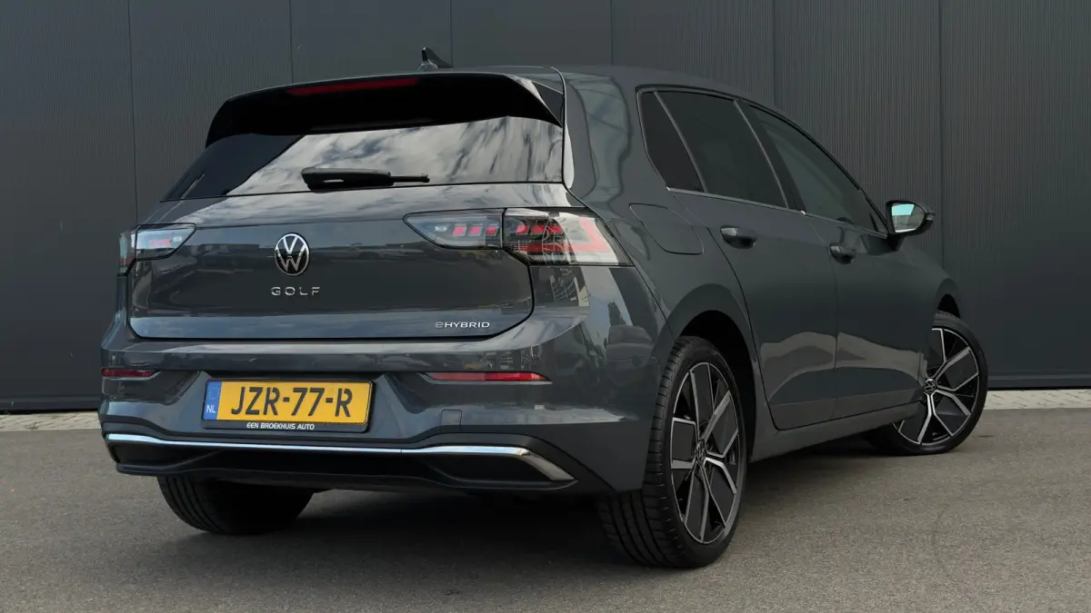 204pk 1.5 eHybrid Style Edition | Trekhaak | Adaptive Cruise | Camera | Carplay | ErgoComfort Stoel |