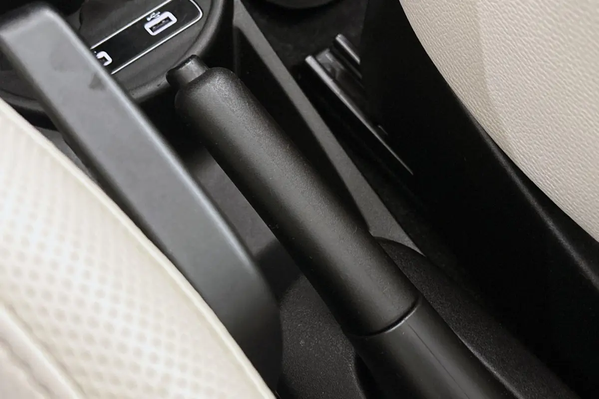1.0 Hybrid Dolcevita Panoramadak Apple CarPlay Climate Control