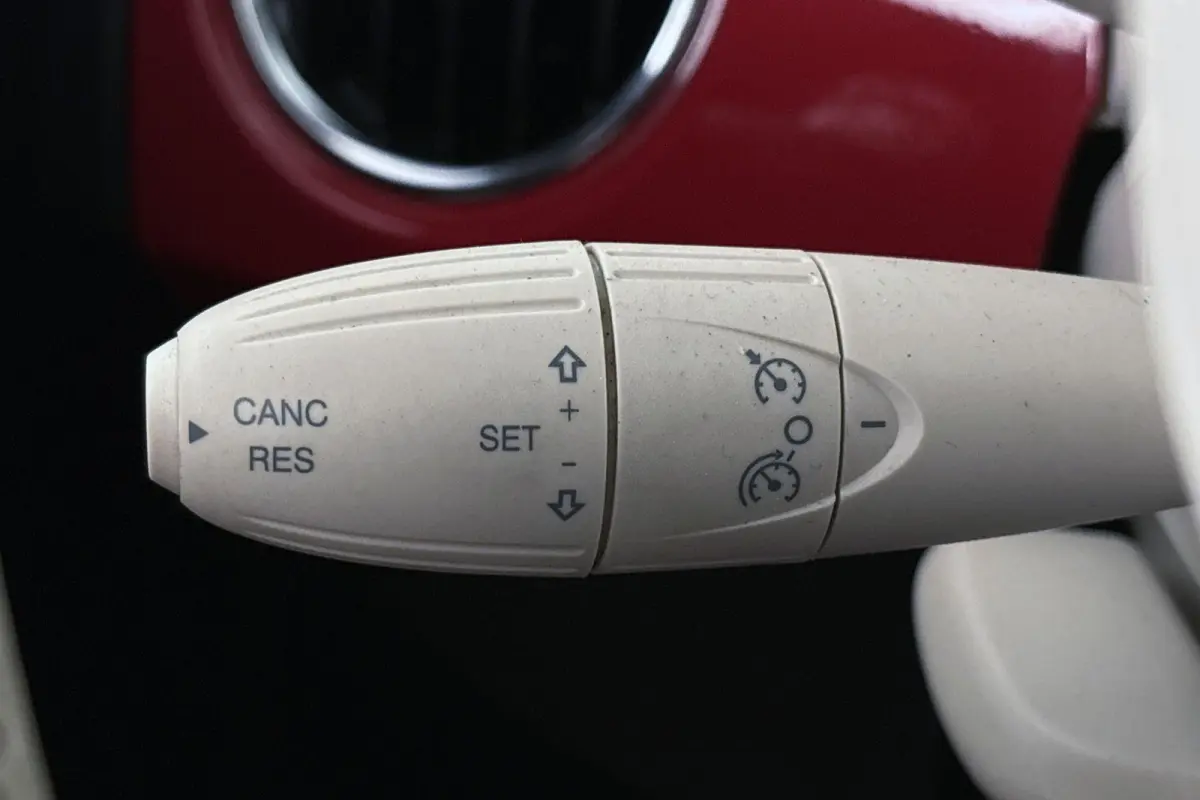 1.0 Hybrid Dolcevita Panoramadak Apple CarPlay Climate Control