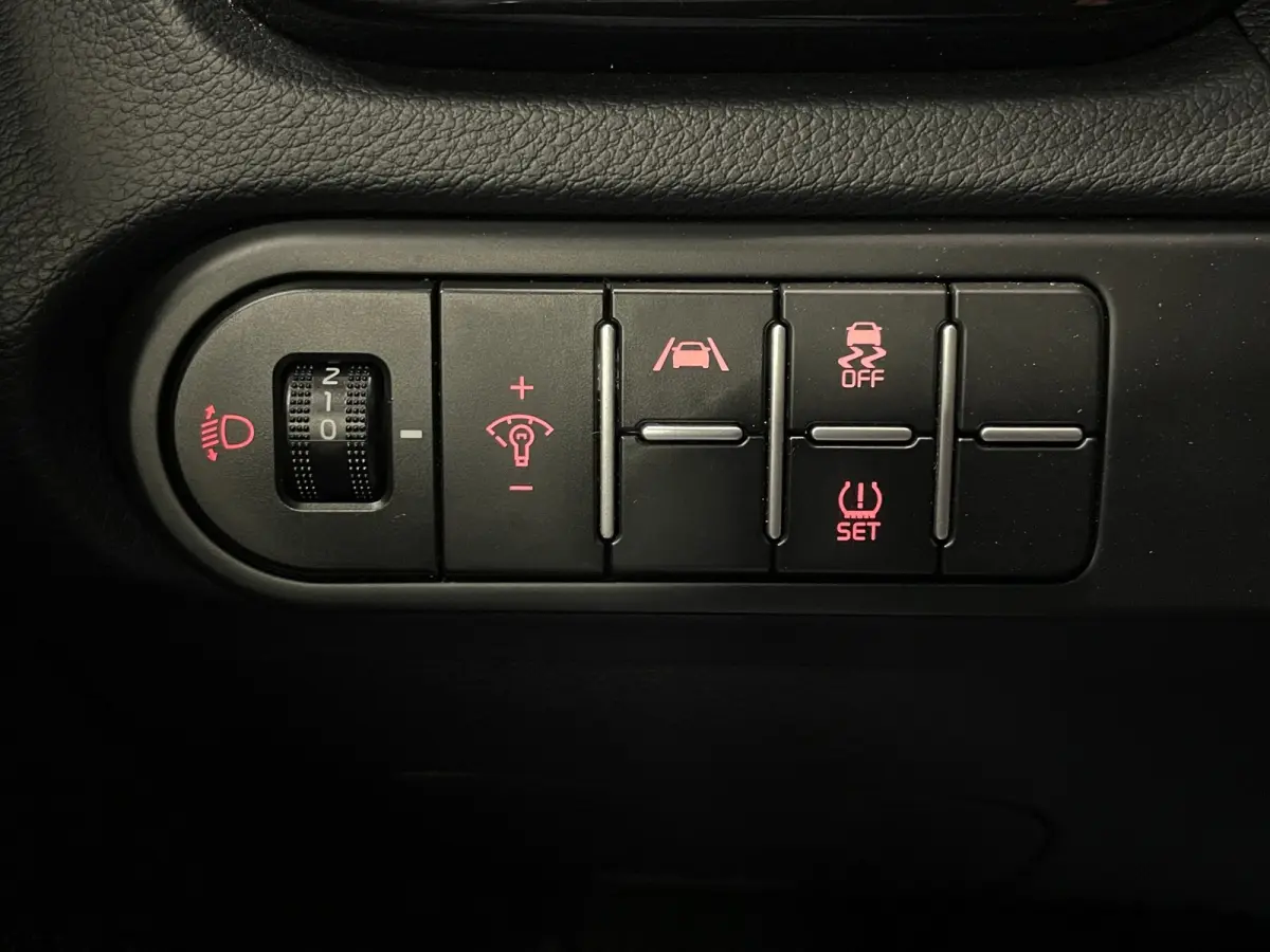 1.5 T-GDi DynamicPlusLine|160PK|LEDER|ACC|APPLE CARPLAY/ANDROID AUTO|CAMERA|STOEL+STUURVERWARMING|LANE-ASSIST|INCL.BTW|