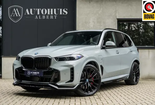 xDrive50e M-Sport Pro Maxton H&K Pano Trekhaak 22'
