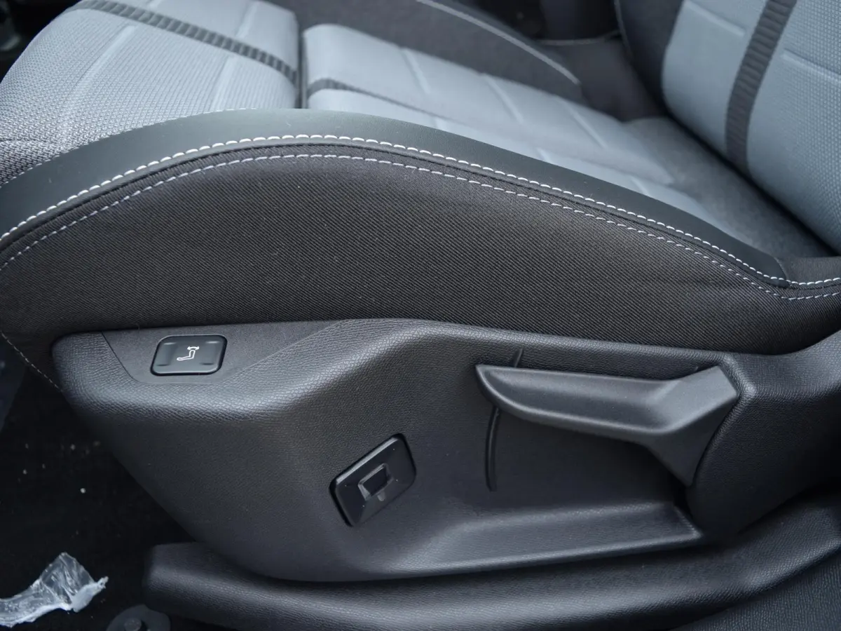 1.2 Turbo Hybrid Business Edition | AUTOMAAT | 145 PK | PANORAMISCH GLAZEN SCHUIFDAK | TECHNOLOGIE PLUS PAKKET | COMFORT PLUS PAKKET