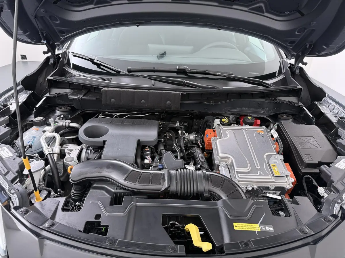 1.6 Hybrid N-Connecta