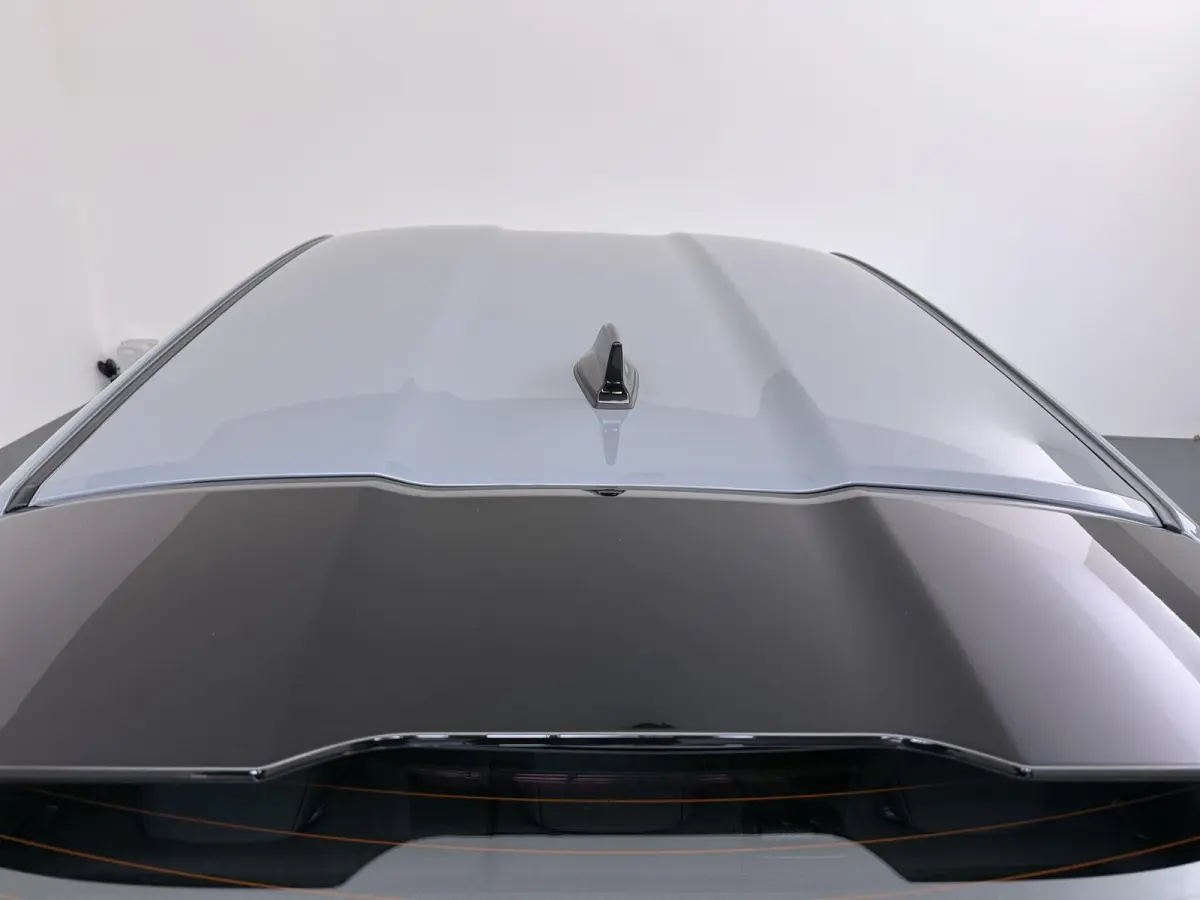1.6 Hybrid N-Connecta