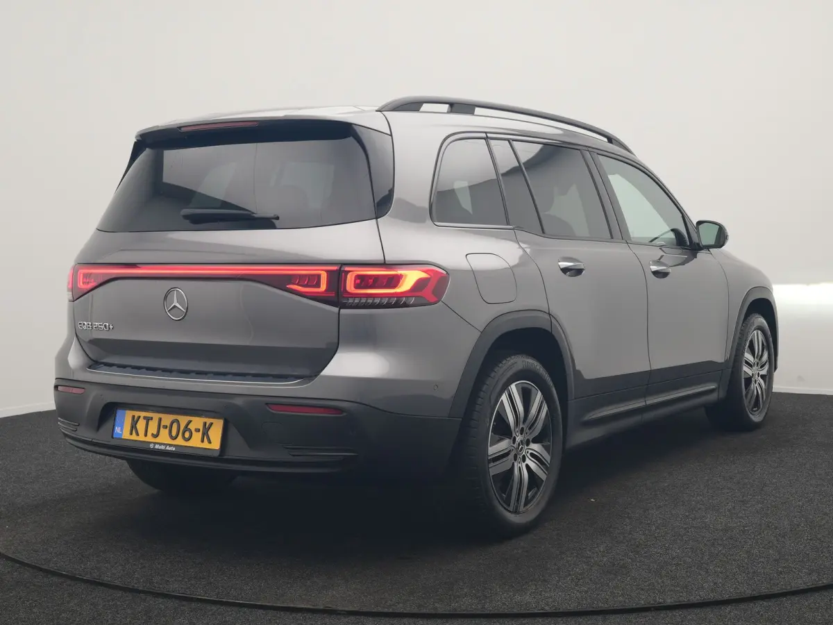 250+ Luxury Line 74 kWh 191pk Dealer O.H | Adaptive Cruise | 360 Camera | Lederen Sportstoelen Verwarmd | Apple Carplay | Keyless | BLIS | Navigatie | Virtual | DAB | 18"L.M |