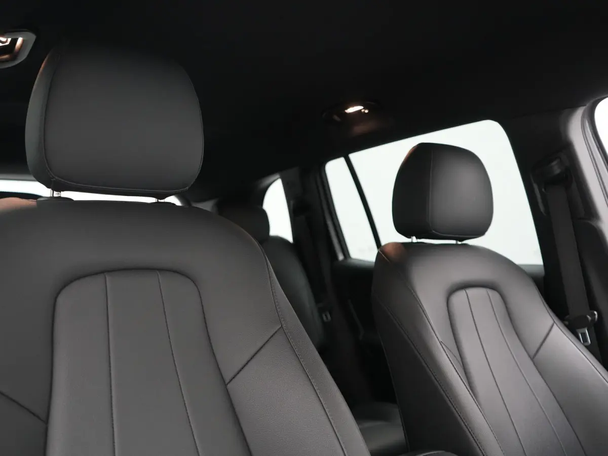 250+ Luxury Line 74 kWh 191pk Dealer O.H | Adaptive Cruise | 360 Camera | Lederen Sportstoelen Verwarmd | Apple Carplay | Keyless | BLIS | Navigatie | Virtual | DAB | 18"L.M |