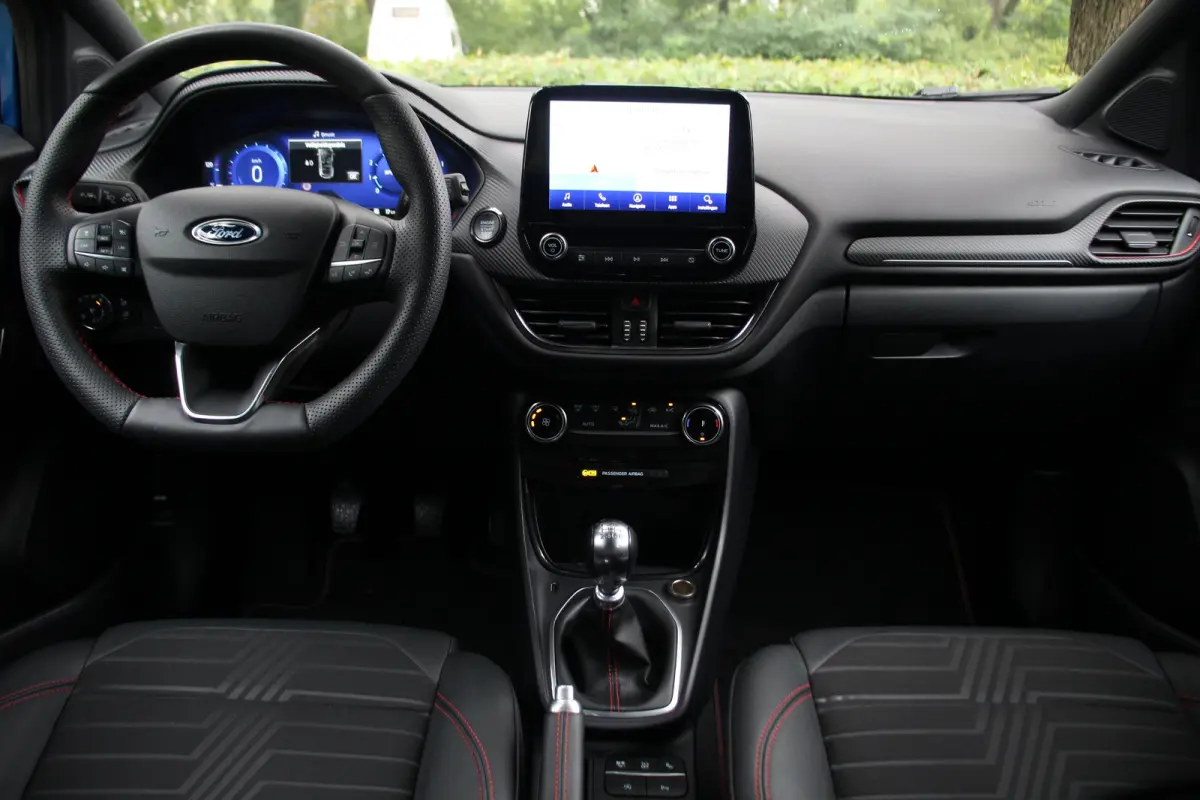 1.0 EcoBoost ST-Line X 155PK | ZWART DAK | B&O AUDIO | 18'' LMV | CAPLAY | CRUISE CONTROL | CLIMATE CONTROL