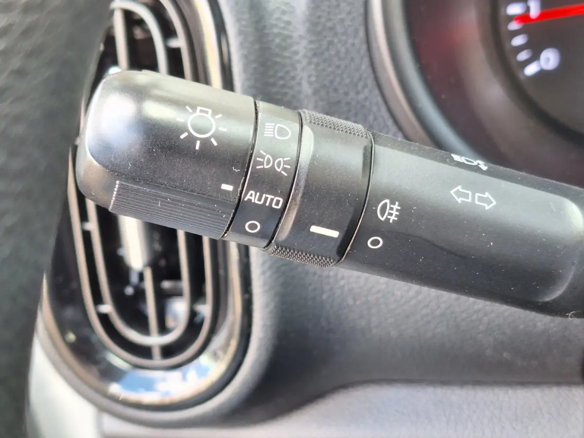1.0 CVVT ComfortPlusLine Navigator /Camera/Navi/Apple/Android/Garantie