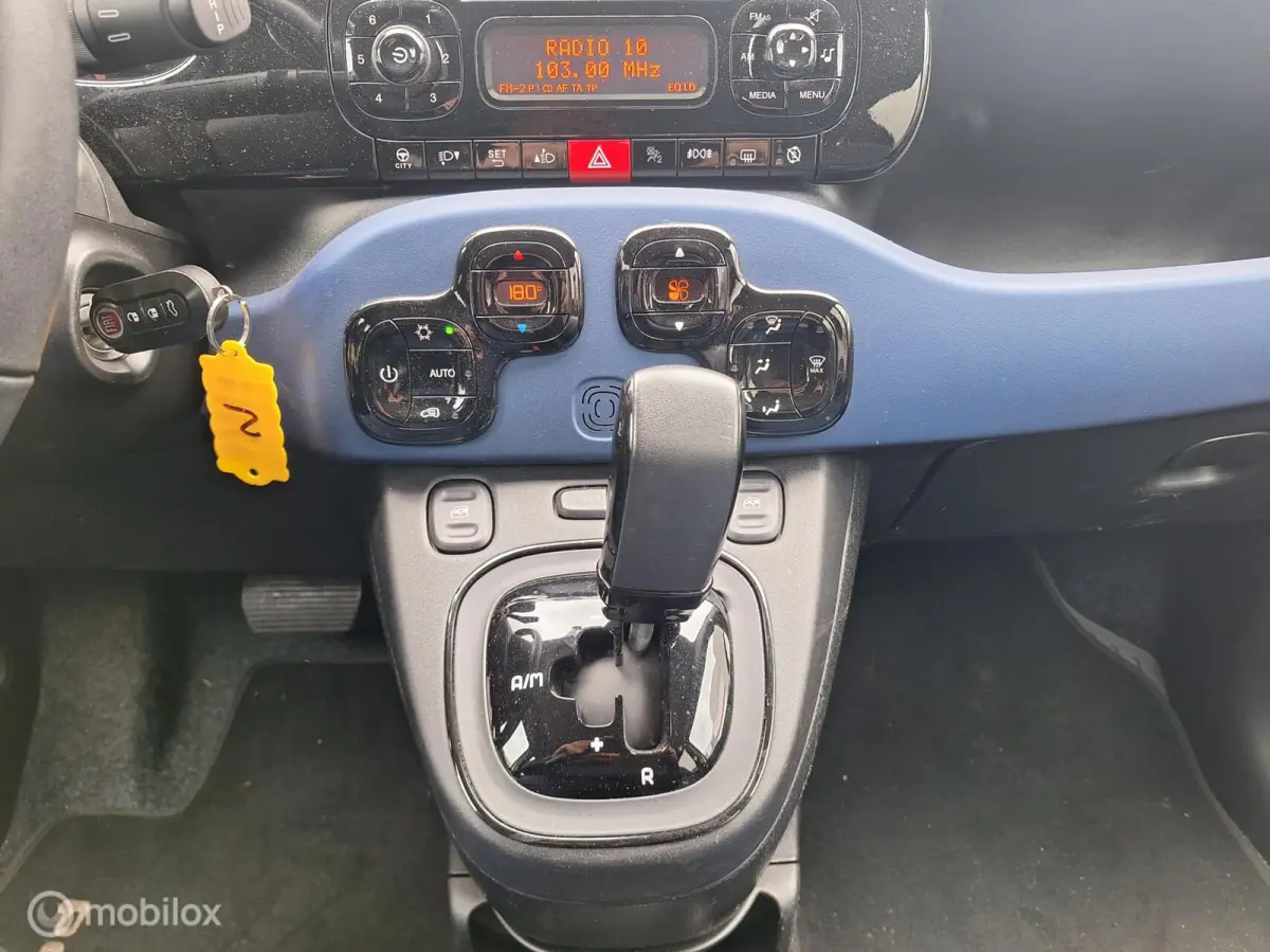0.9 TWINAIR LOUNGE • Climate Control •